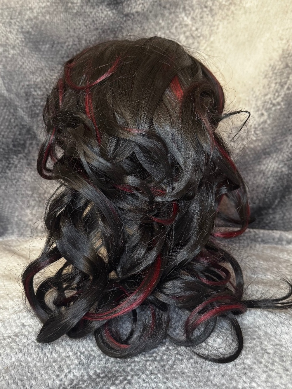 Magic Touch Collection Wig Hair Piece DSP-1533 HIB/Burg Kanekalon Paris Fashion